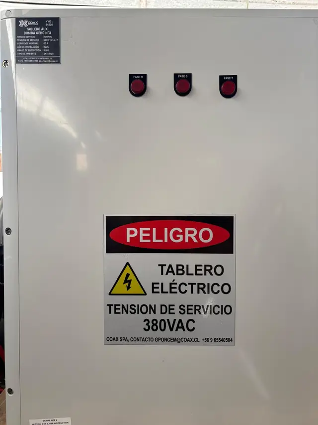 Tablero eléctrico fabricado por COAX